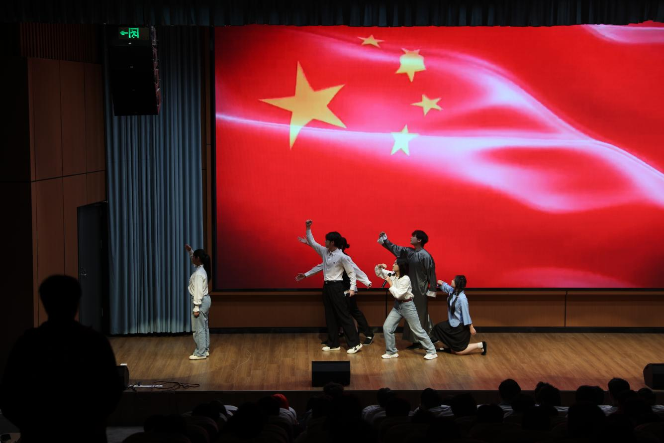 机械系学子在万搏体育“山河回响，和平颂歌”主题朗诵比赛中荣获第一名